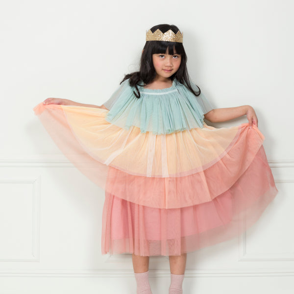 This princess costume for kids is made from colorful tulle layers and comes with a gold princess crown. Image4