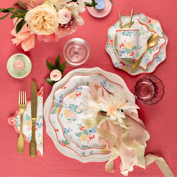 Our vintage floral side plates are ideal for a tableware setting for afternoon tea or a garden party. Image2