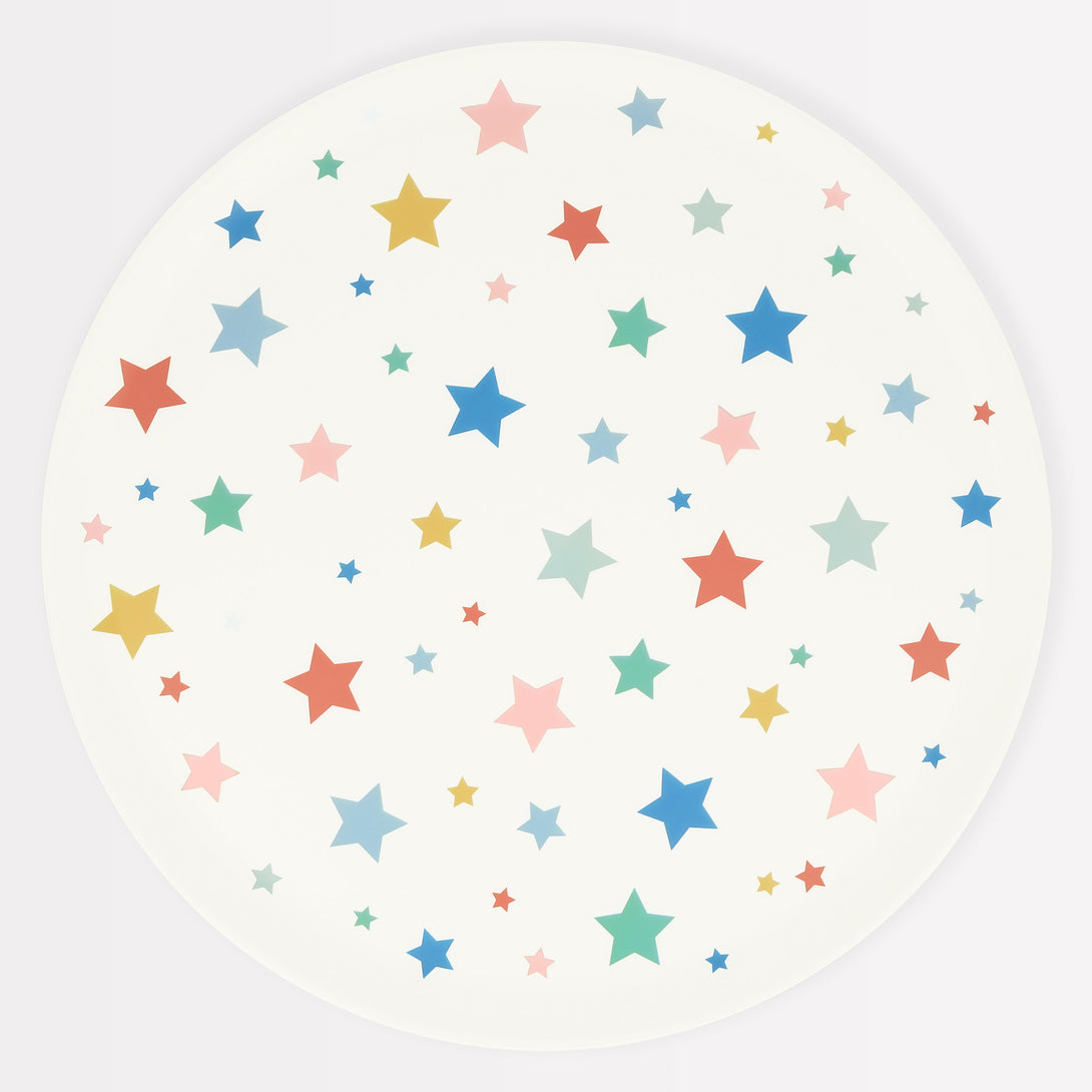 Our star plates, crafted from recycled plastic, are ideal for any special party.