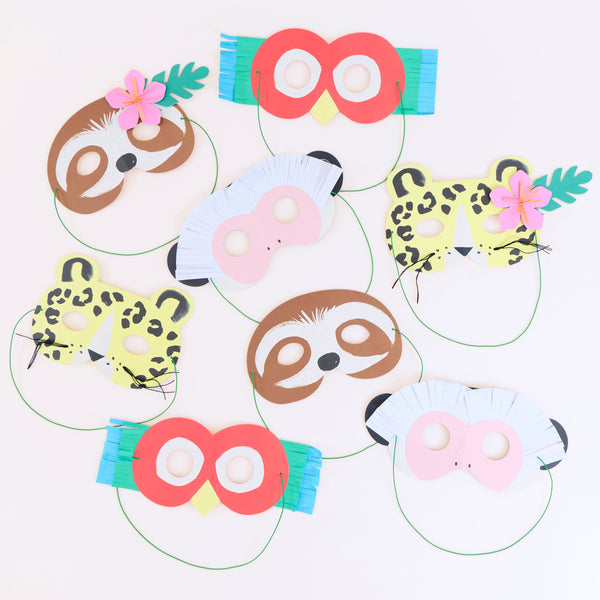 Make your guests look totally wild with our party masks, made from paper with embellishments, with four jungle animals. For ages 3+. Image1