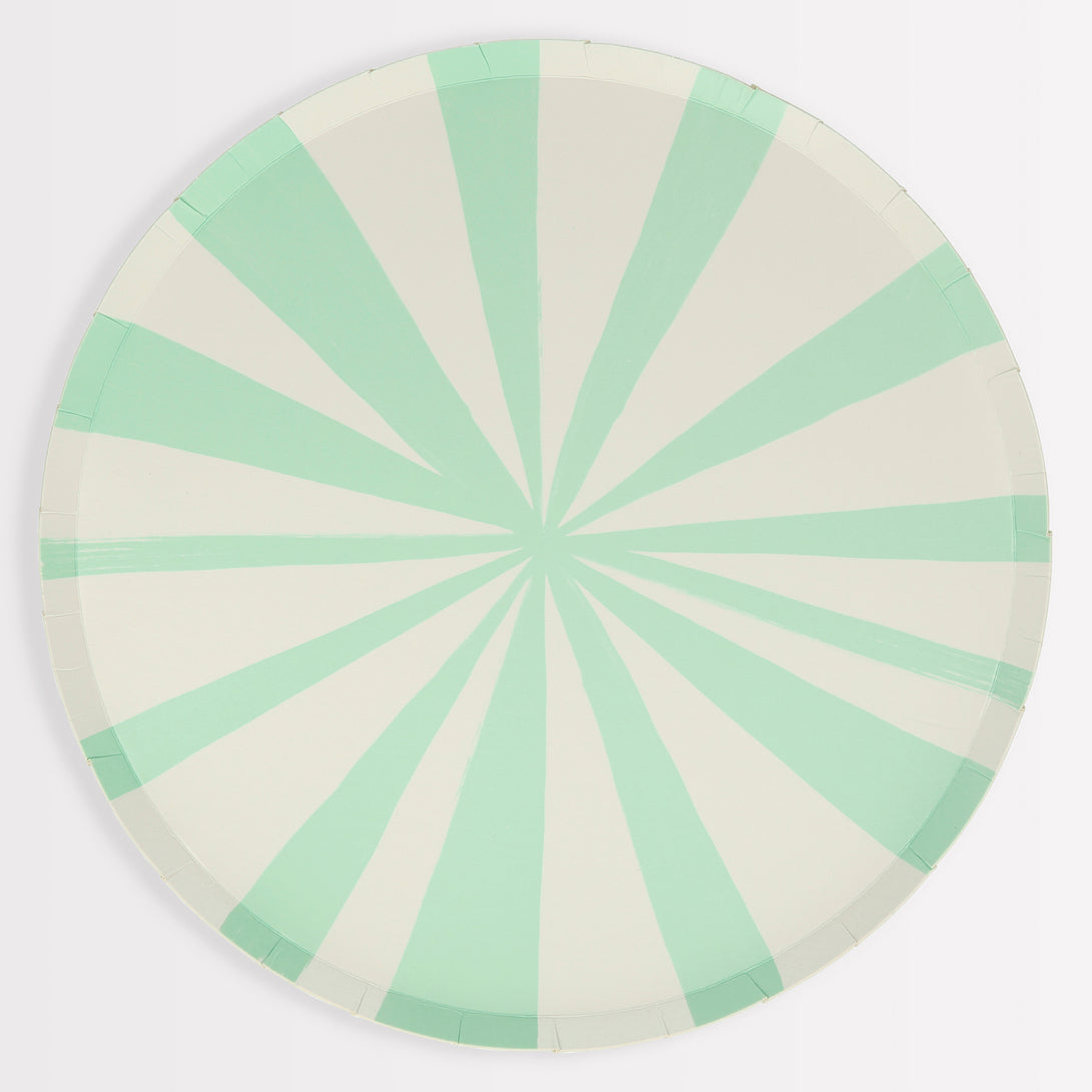 Our paper plates, dinner plates with mint stripes, are ideal to add to your birthday party supplies.