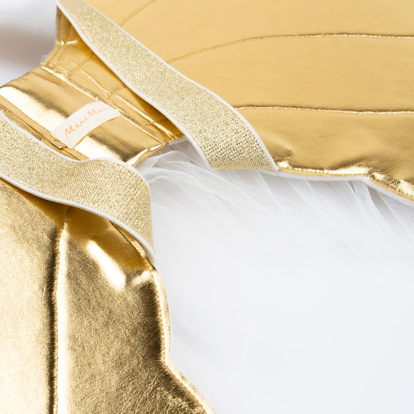 Our angel costume includes gold angel wings and a headband, crafted from tulle, leatherette and velvet for a luxurious look. Image2