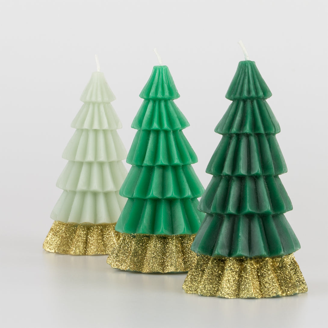 Our glitter tree candles are ideal if you're looking for wonderful Christmas table decoration ideas.