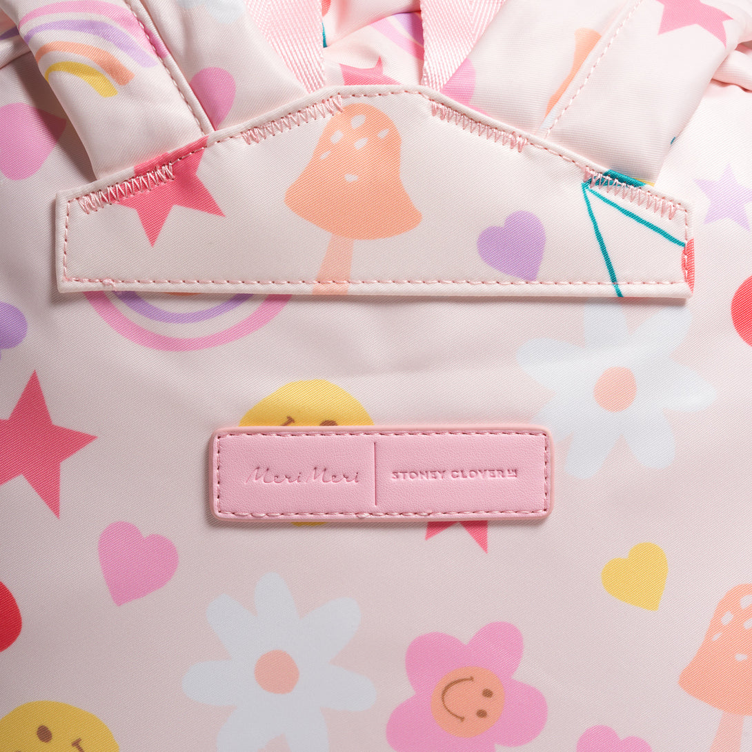 Whether you're heading to class or out and about, this kids' bag is the perfect carry-all for wherever you're going. Image7