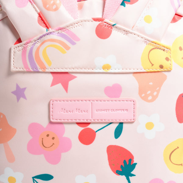 Compact yet practical, this kids' bag is great for playdates, outings or mini adventures. Image6