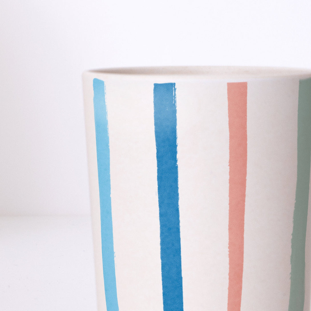 Our reusable cups, crafted from a bamboo fiber mix with a striped design, are the perfect party cups to use time and time again.