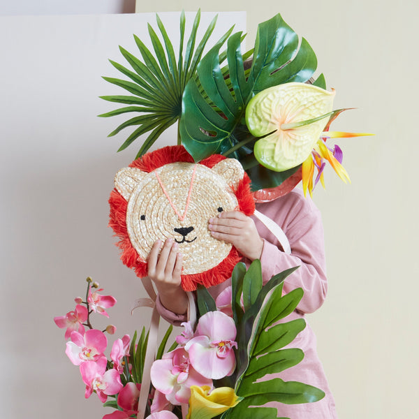 Lion Cross Body Straw Bag Image6