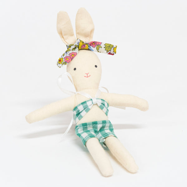 If you're looking for travel toys you'll love our mini suitcase, shaped like a caravan, with a mini bunny doll and accessories inside. Image3