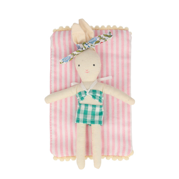 If you're looking for travel toys you'll love our mini suitcase, shaped like a caravan, with a mini bunny doll and accessories inside. Image4