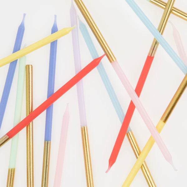 These gold candles are teamed with a rainbow of colors, ideal for a pride cake or birthday cake decorations. Image4