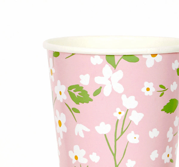 Make your party table look amazing with our pretty party cups, crafted from paper with a floral design. Image3