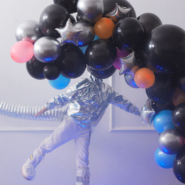 Our balloon kit is an easy way to create a colorful balloon garland, with black balloons, star balloons, foil balloons and metallic balloons. Image2