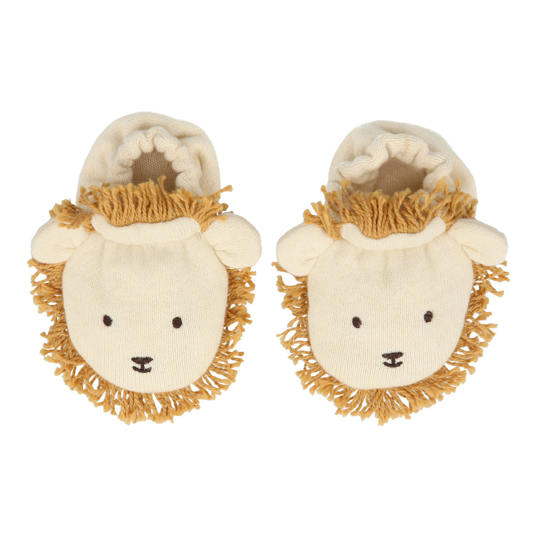 If you're looking for baby shower gift ideas then our lion baby booties, crafted from organic cotton, are perfect.