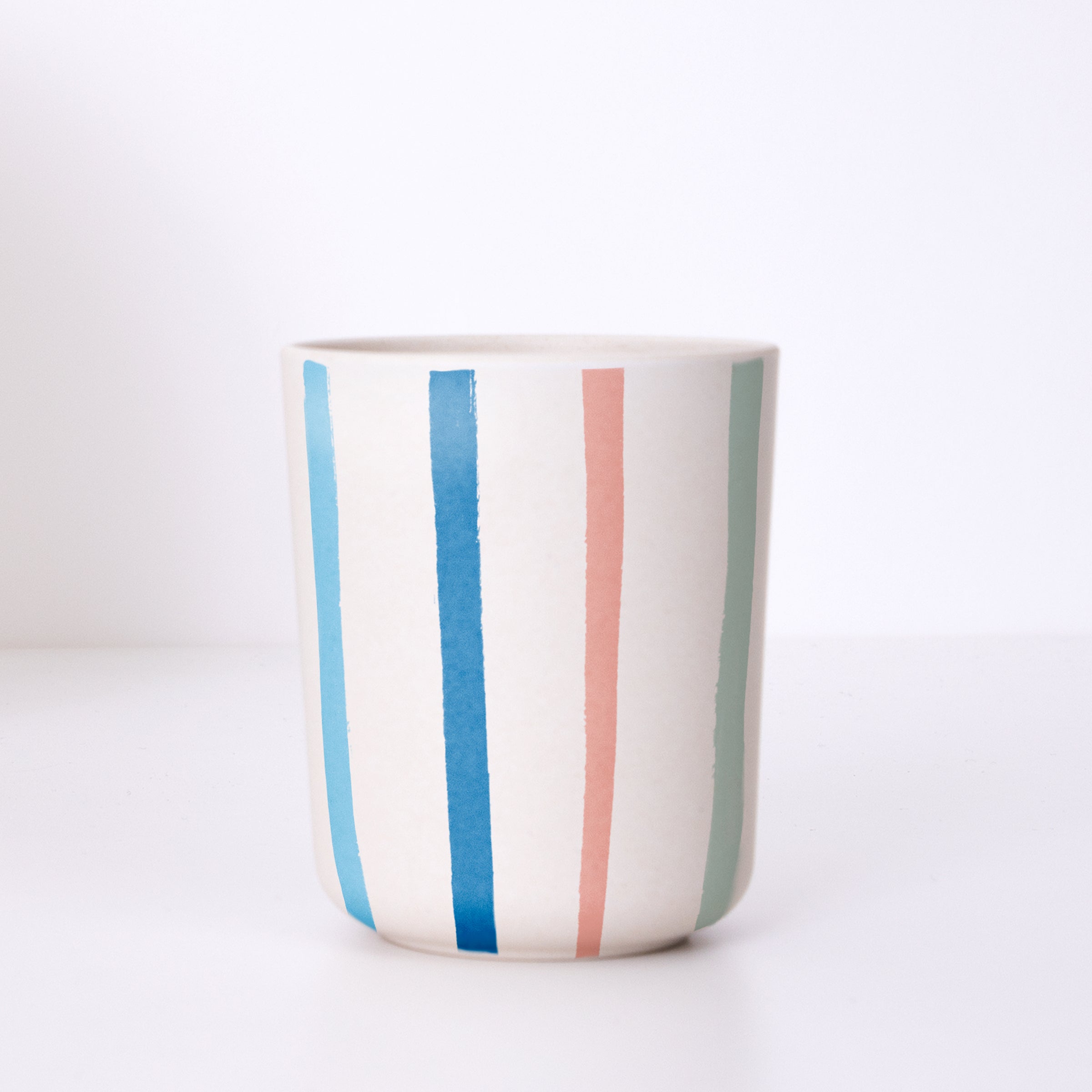 Our reusable cups, crafted from a bamboo fiber mix with a striped design, are the perfect party cups to use time and time again.
