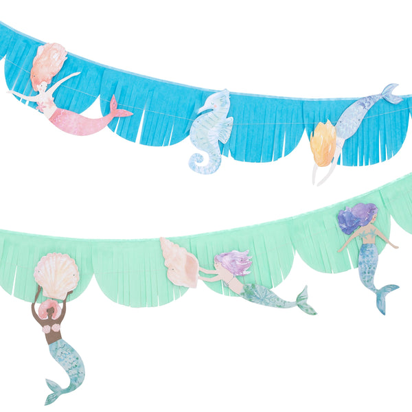 Our mermaid party supplies bundle includes mermaid tableware and a mermaid garland. Image2