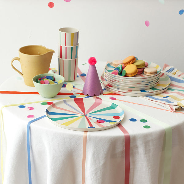 Our bamboo plates, designed to be reusable plates, feature bright colors making them ideal as large party plates for any party theme. Image2