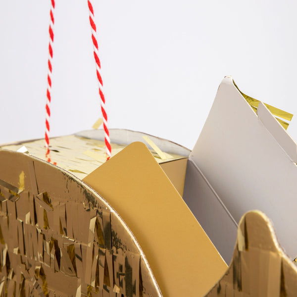 Pirates Bounty Party Piñata Image2