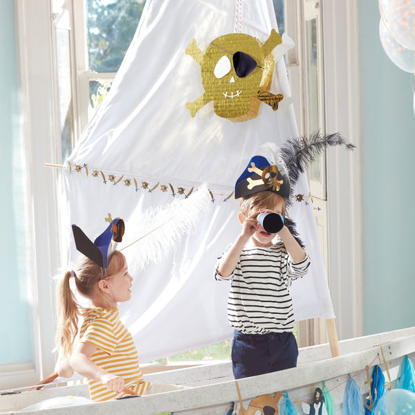 Pirates Bounty Party Piñata Image5