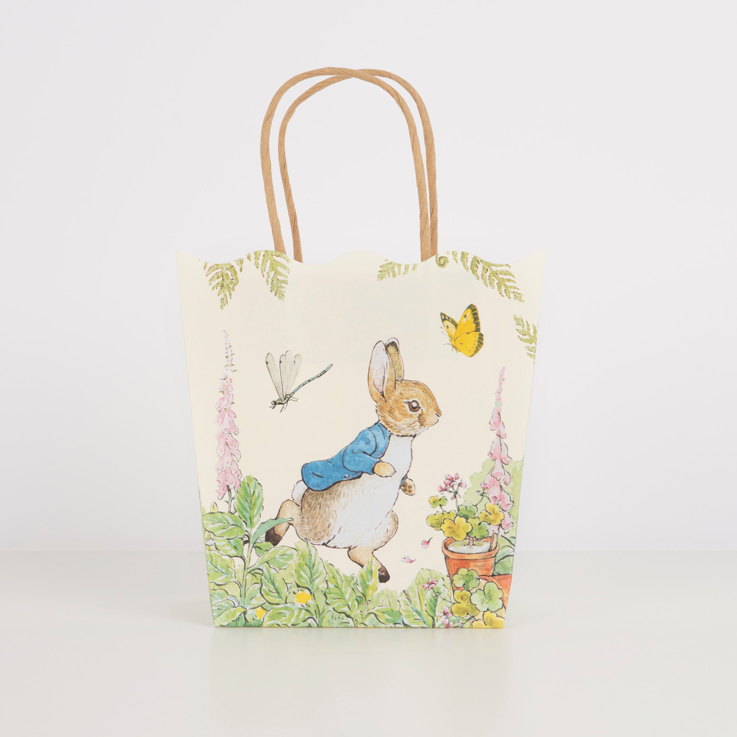 Our special party bags for kids feature Peter Rabbit, scalloped borders and paper handles.