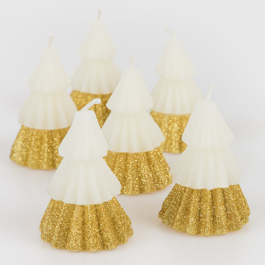 Our glitter tree candles are ideal if you're looking for wonderful Christmas table decoration ideas.