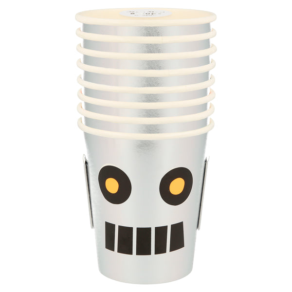These delightful party cups feature 3D ears and a robot face, the shiny silver cups will look great at a space birthday party. Image5