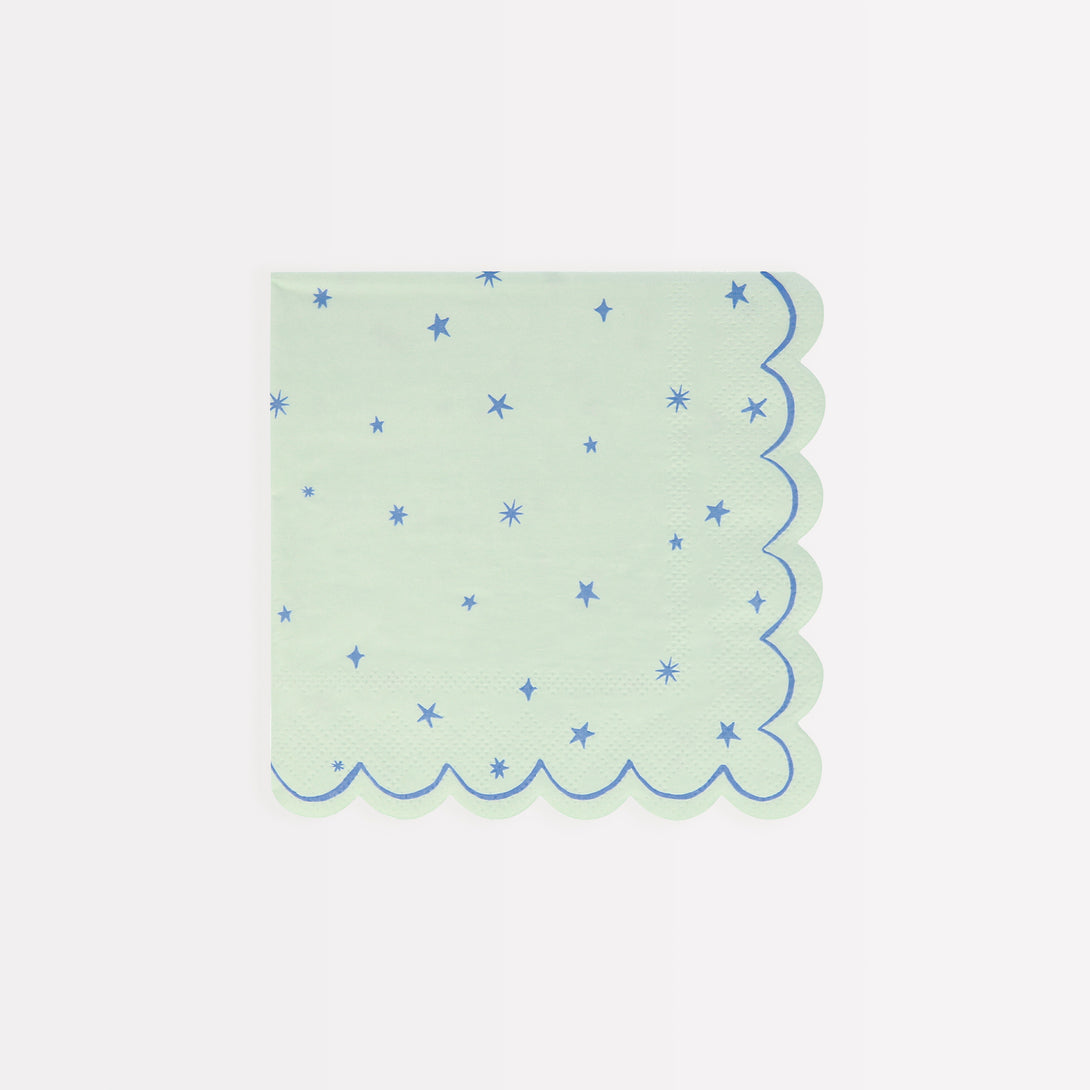 Our paper napkin set features a stylish star design and includes blue napkins, pink napkins and mint napkins.