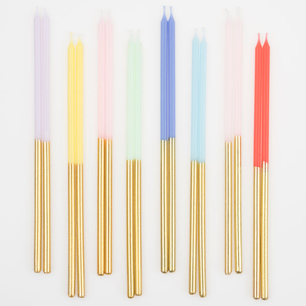 These gold candles are teamed with a rainbow of colors, ideal for a pride cake or birthday cake decorations. Image3