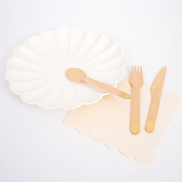 Gold Wooden Cutlery Set Image2