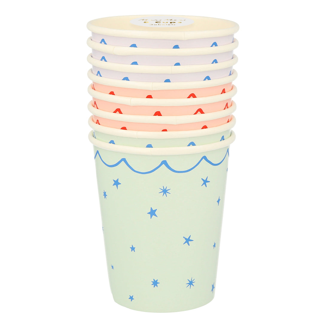 Our star party cup set features blue cups, pink cups and mint cups for the perfect paper cup selection.