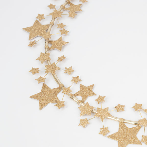 Our paper wreath is the perfect Christmas star decoration. Image4