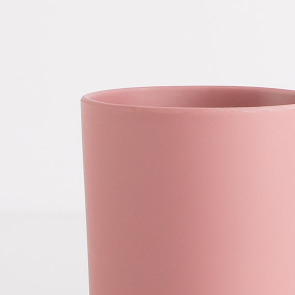 These melamine cups, with bamboo, are the perfect kids cups. Image3