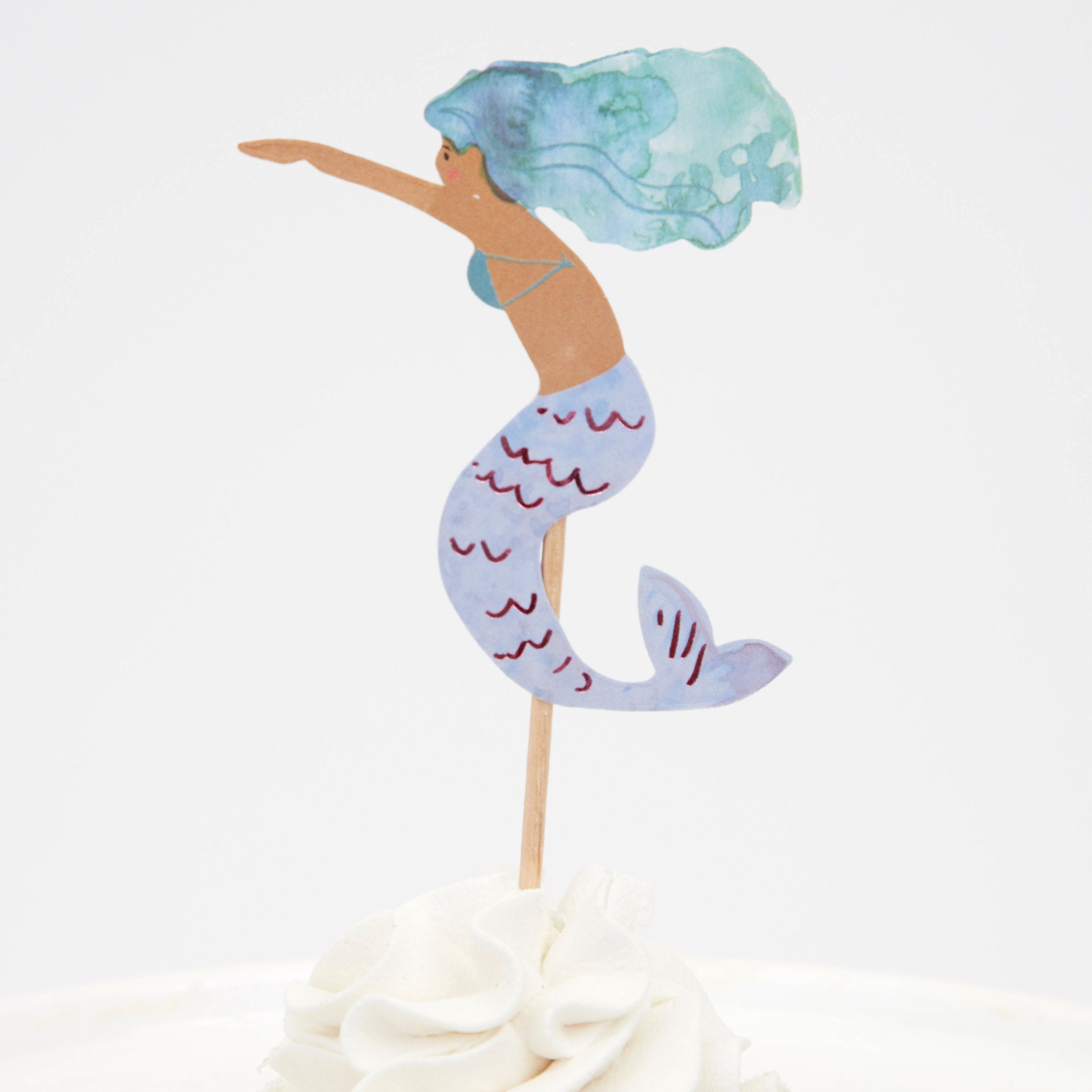 Little Mermaid Ariel Inspired Golden Tails Cake