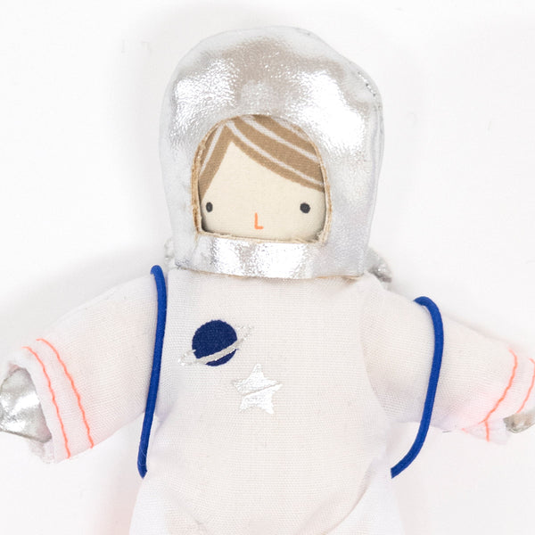 Astronaut Mini Suitcase Doll Image2