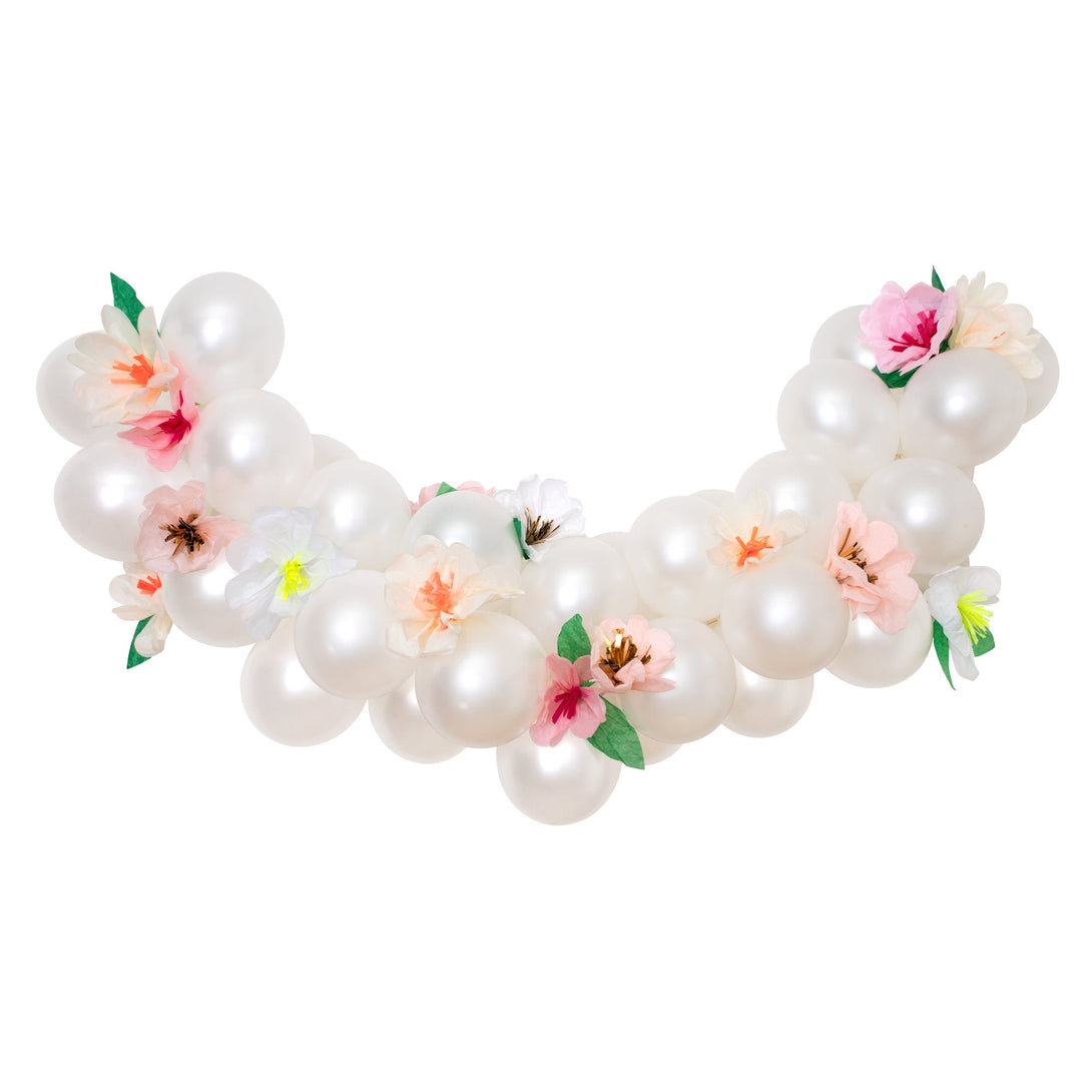 The garland contains 40 metallic pearl balloons and 16 paper flowers crafted from tissue paper with golden foil centers.
